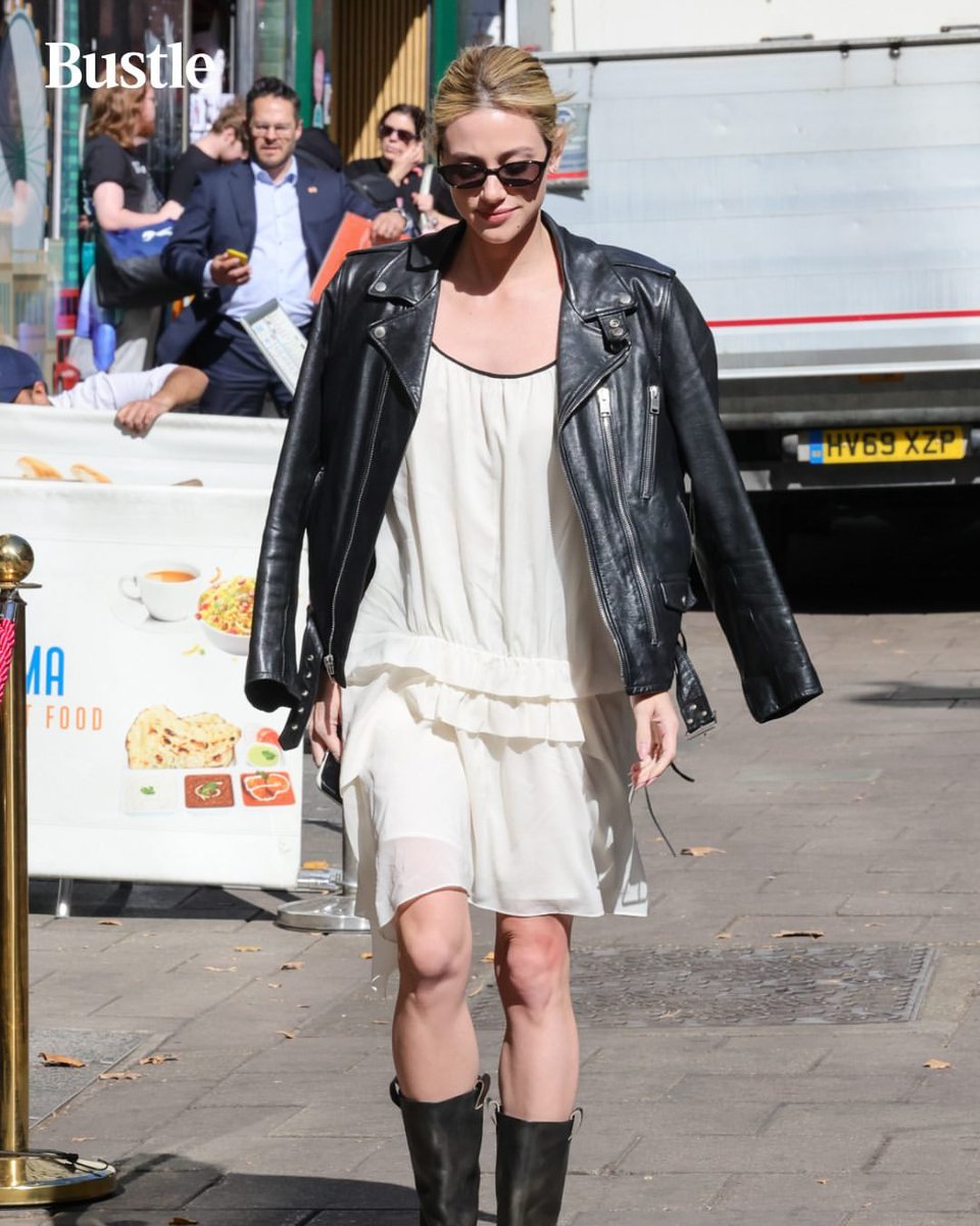 FRLiliReinhart's tweet photo. 📸 | Lili Reinhart spotted outside in London today. (September 10, 2026) ✨🇬🇧 https://t.co/9IG4P9DMku