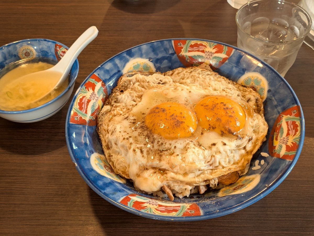 zepeke666's tweet photo. 先週末は初めて愛媛に降り立って旅した
宇和島の鯛めしと道後の温泉と今治の叉焼玉子丼がとてもよかった！ https://t.co/1VWPZFhBvB