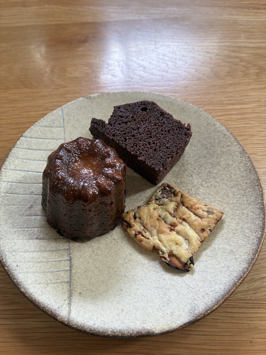 palpal_love's tweet photo. あや先生のもと重ね煮を教えてもらったよ。重ね煮と塩麹、醤油麹もつかった料理をたくさん教えてもらっておいしくて楽しい時間を過ごしました。重ね煮でデザートまで作れるなんて🍰 https://t.co/UjwI4OXvDE