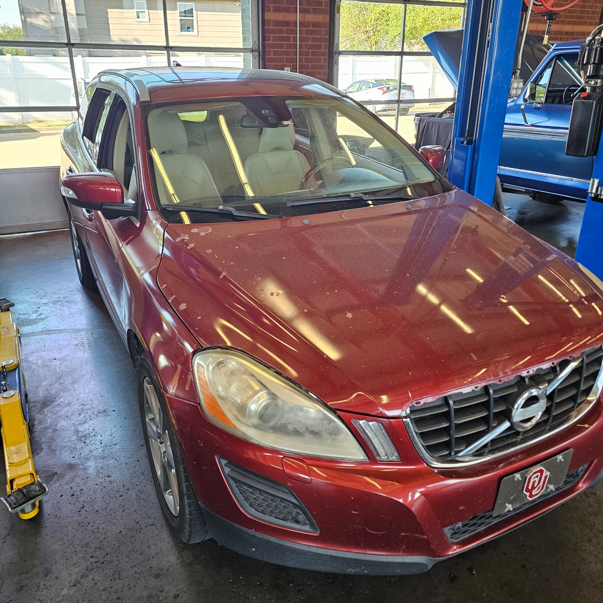 TheGarageTulsa's tweet photo. It's officially #Sooner season! #Oklahoma #Mechanic https://t.co/afhXlpa1Xl