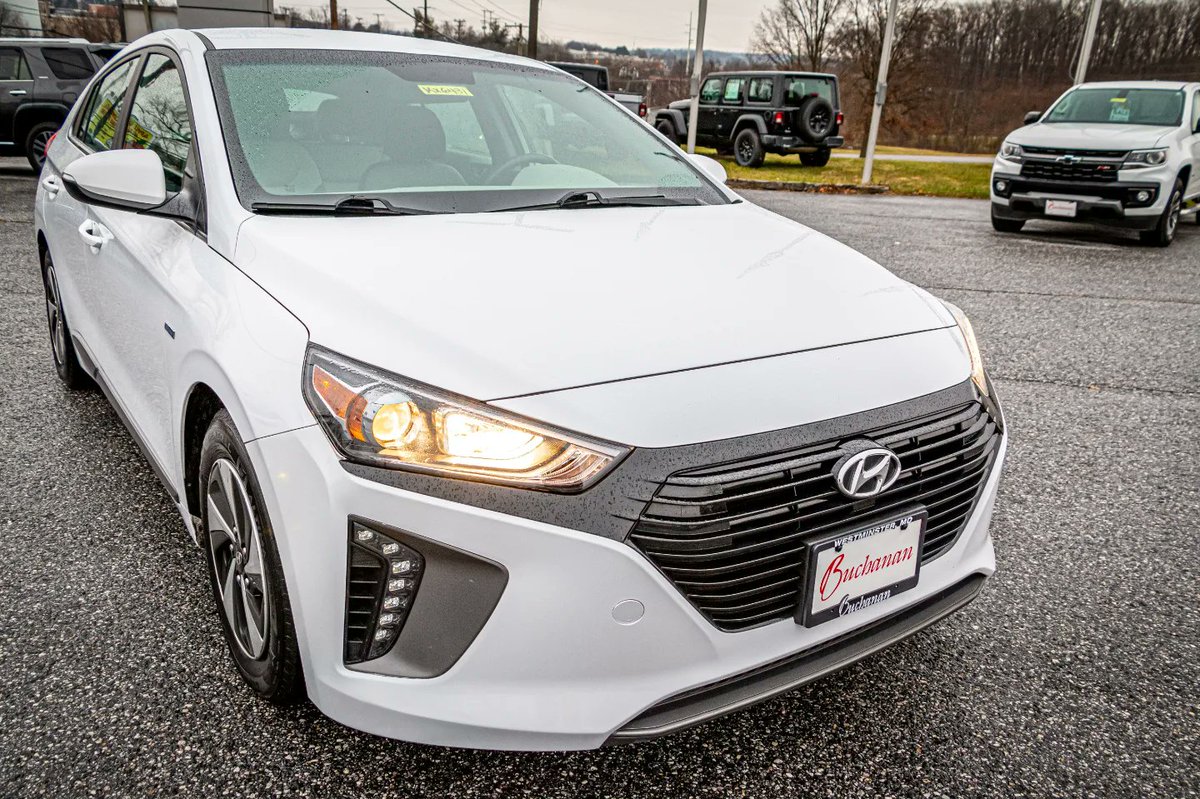 PeterMullaj7's tweet photo. This morning, the cold hit hard and snow was everywhere. Snow is fun—until you’re clearing your car for work. Our Ionic made it better with heated seats. Life is full of adventures, and Buchanan Kia will help you get there! https://t.co/BCwzjqc3cE