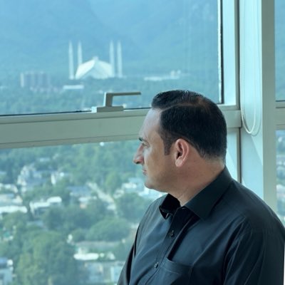 khalidjanz's tweet photo. #NewProfilePic https://t.co/NlDdXhYq1A