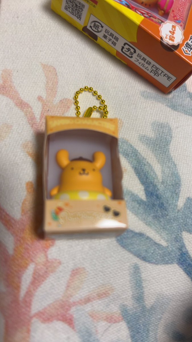 saki_0l's tweet photo. サンリオ チョコボックス 交換
求 ハンギョドン
譲 プリン
郵送でお願いします https://t.co/C7LgeUp3D1