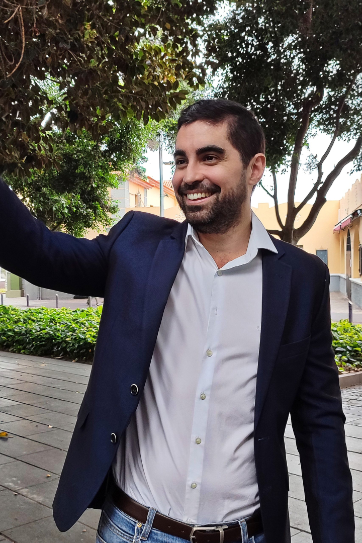 partidolibertad's tweet photo. Miguel Palomo, candidato a la alcaldía de Santa Cruz de Tenerife por el Partido Libertario

https://t.co/BdOeij2OkM https://t.co/q39kdtdcyr
