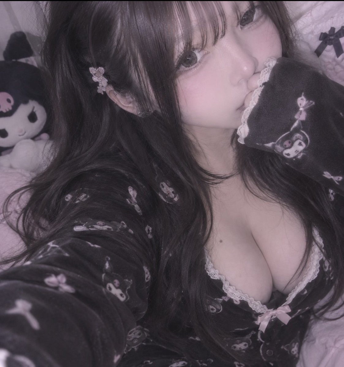 Lucylor1's tweet photo. みんなナニしてるの〜💕 https://t.co/TGwlZnC3Ui