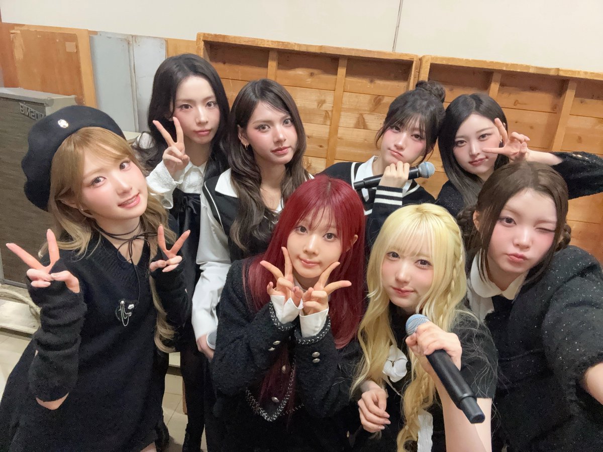 dohfee's tweet photo. 𝗦𝗠𝗡  di  🇯🇵   ৎ୭   𝖫𝗈𝖵𝗏𝗆𝖤  ❤︎,   merangkai  kembali  setiap  momen  berharga  yang  selalu  hangat  dan  menyenangkan  untuk  dilihat  berulang  kali.   우리  내일  또  만나!   🎐 https://t.co/EEU8hSasUd