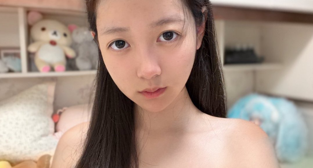 JudyPhillimdyu's tweet photo. 妈妈发照片  你来评分可以吗？？？ https://t.co/HBaV2o1dKb