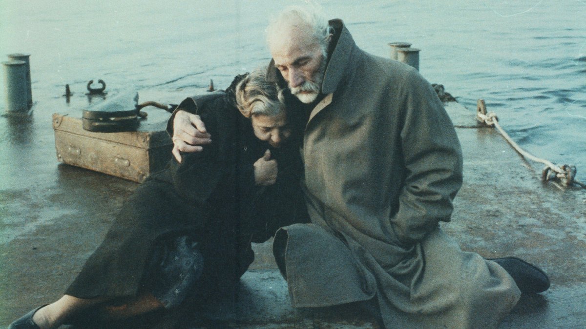 AlkanOkuducu's tweet photo. İzle, izlettir:

Kitera’ya Yolculuk, Theodor Angelopoulos, 1984 https://t.co/fEfQwocMr8
