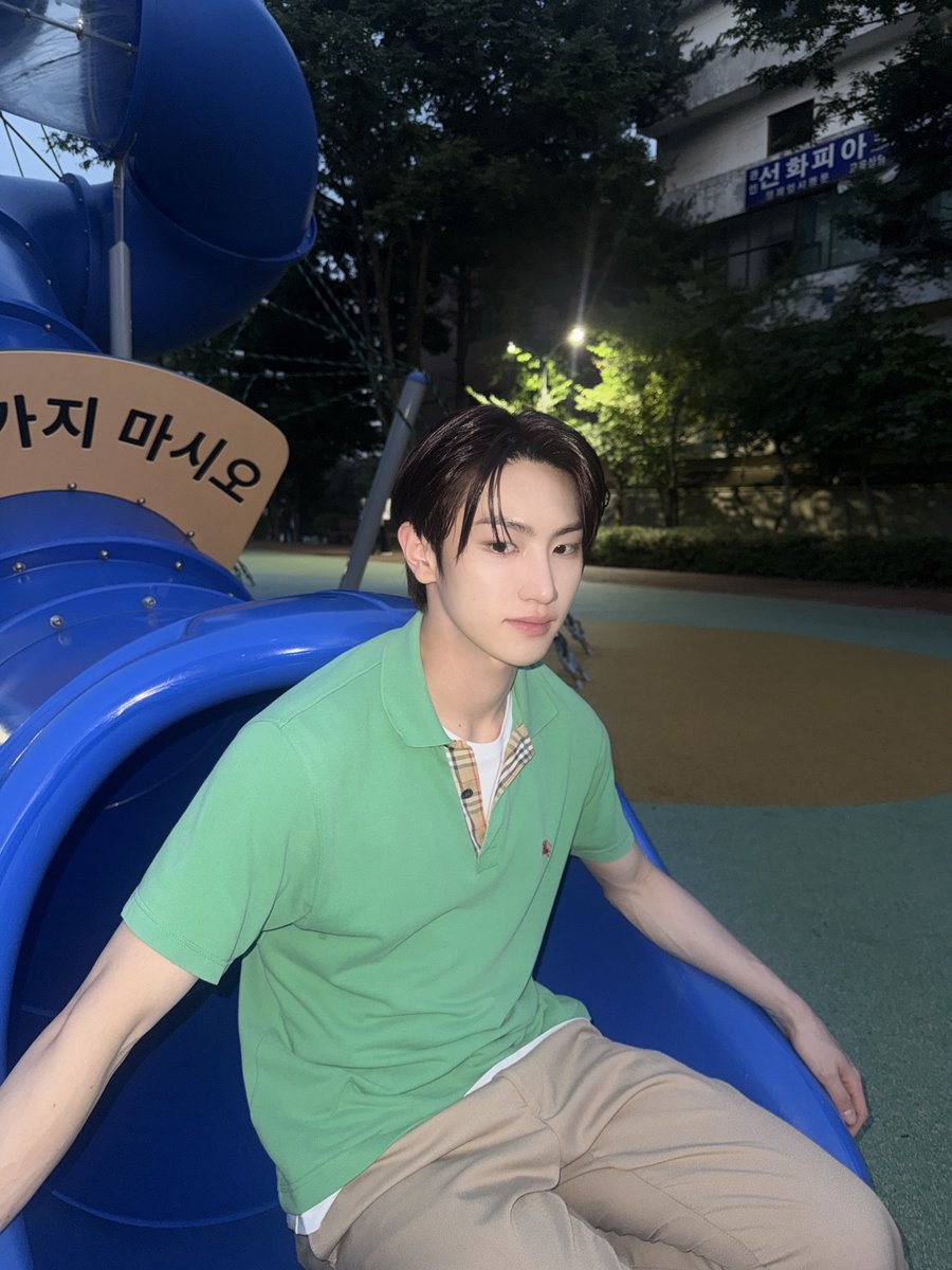 TNX_Official's tweet photo. 가지 마.. 올라가지 마..

#TNX #티엔엑스
#최태훈 #TAEHUN
#Die_Another_Day
#PNATION #피네이션 https://t.co/iaIMFKbBhg