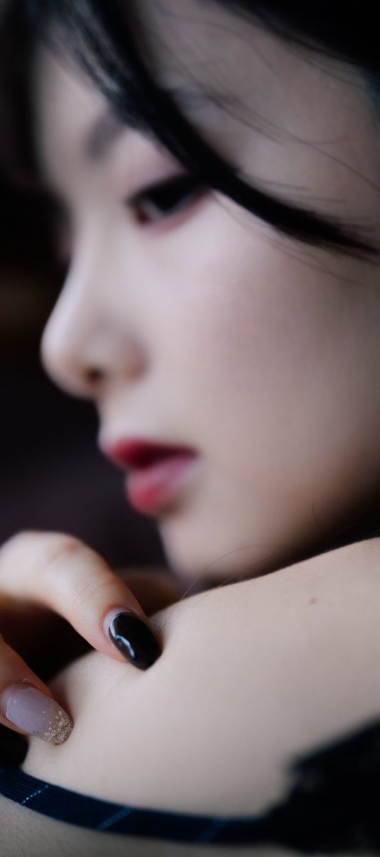 Hi_Guppy_photo's tweet photo. "指先"
雑誌FLASH掲載おめでとうございます😊
少し懐かしい写真を😊
#FLASH
#fingertips
#subtlemood
#softfocus
#cinematicportrait https://t.co/04mcErT8Yi