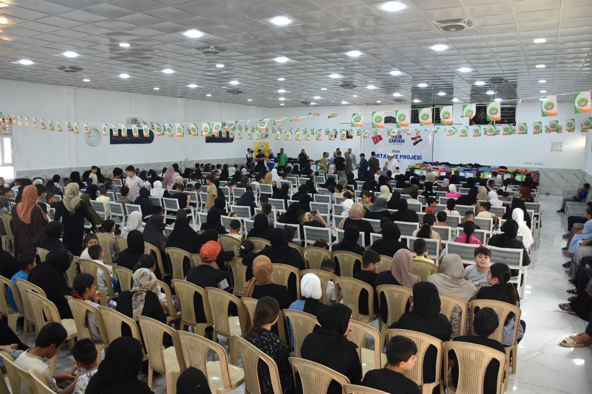 ADALETPARTI2004's tweet photo. شارك وفـد من حـزب العـدالة التركمـاني العراقـي، برئاسـة الـسيد إسماعيل أحمد أوغلـو، نائـب رئيـس الحـزب، في تـوزيع الحـقائب المدرسية ضمـن مشـروع الجمعيـة التركمانـية للتنمـية الإنسـانية ، بالتعاون مع وقف اليتيم في تركيا.

وتـضـمن المـشروع توزيـع 550  حـقيـبة مدرسـية، https://t.co/eiBSxwXBtw