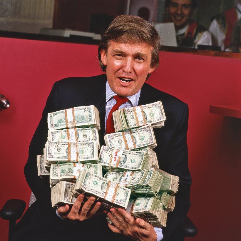 MarioNawfal's tweet photo. 🇺🇸 Trump is promising $5K to every American adult if the GOP retains the House and the Senate this November...

But let's look at his recent track record:

-$5,000 stimulus checks via a “DOGE dividend”
(never issued)

-$2,000 stimulus checks via a “tariff dividend”
(never issued)

-$1,000+ checks from ACA subsidies savings
(never issued)

-$5,000 “Trump dividend” if Republicans win the midterms
(guess we'll see)

Source: @TabzLIVE on TG / Writer: Michael