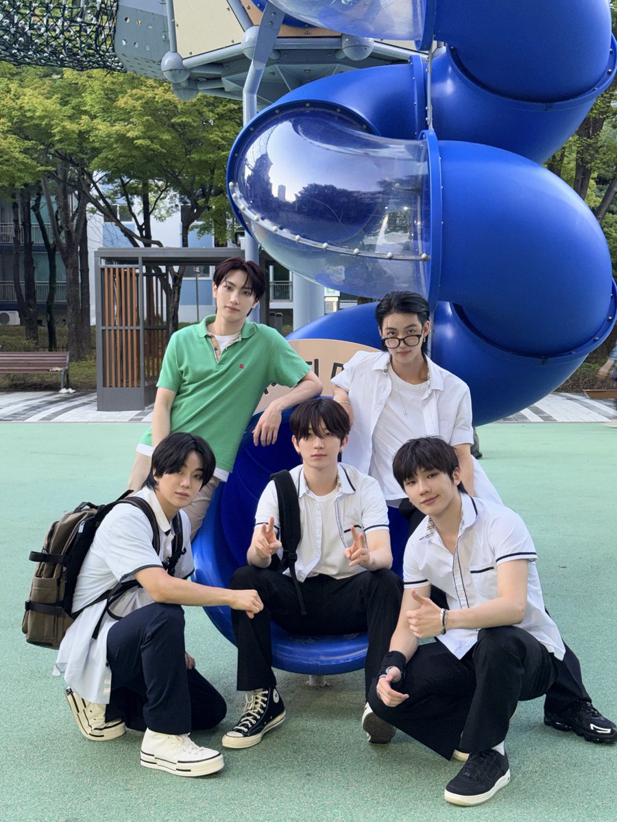 TNX_Official's tweet photo. [#TT]
TNX Today | 260910
📸 TNX에게 마지막 하루가 주어진다면? | Eighteen Again
 
#TNX #티엔엑스
#Die_Another_Day
#PNATION #피네이션 https://t.co/PcYNDNQV6v