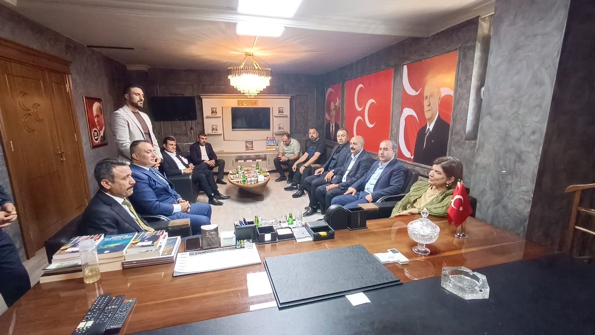 HsnozcoskunMHP's tweet photo. AK Parti Diyarbakır Milletvekilimiz Sayın Suna Kepolu Ataman, partimize hayırlı olsun ziyaretinde bulundu. Nazik ziyareti ve hoş sohbeti için kendisine teşekkür ederim.@dbdevletbahceli @MHP_Bilgi @MHPDYARBAK7n https://t.co/tm9MFdYjHb