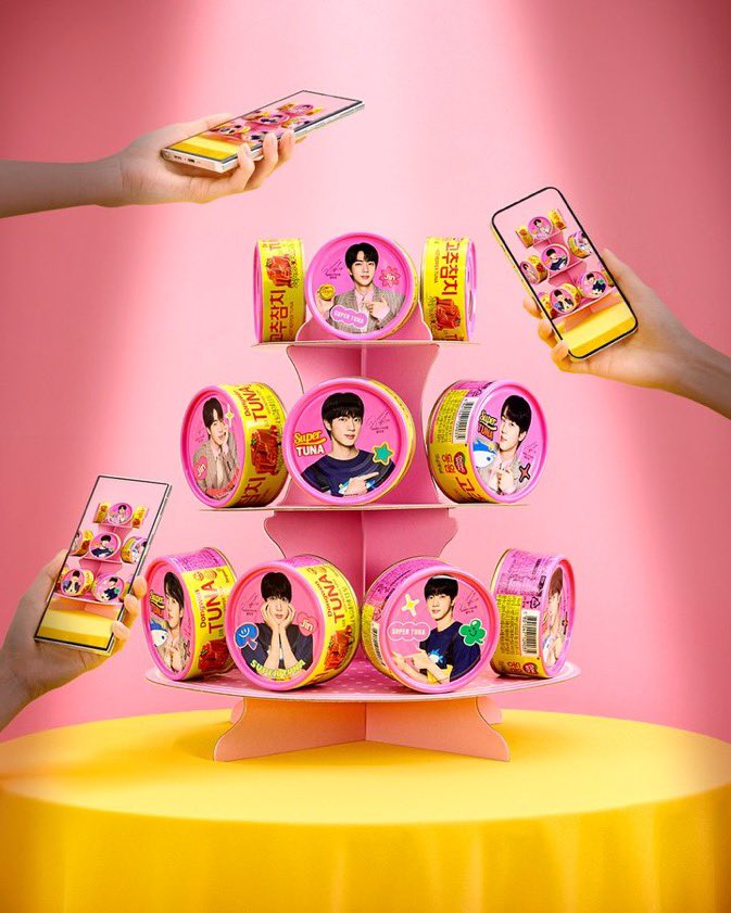 bts123_bantan's tweet photo. ドンウォン唐辛子ツナ ジンくんバージョンのピンク缶 日本限定デザインが新登場！
また今後単缶での取り扱いもありとのこと
(詳細🔗https://t.co/p1UW4nUy8v) https://t.co/OdMbAxoidP