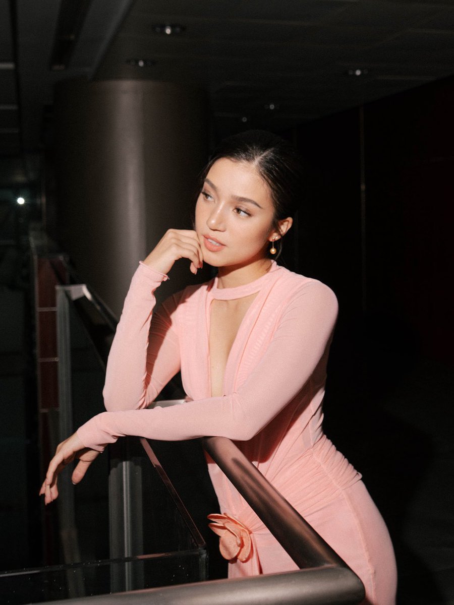 RaxMercado's tweet photo. #TayoSaWakas is now streaming on @netflix 
@bellemariano02 @donnypangilinan 

photographed by @raxmercado https://t.co/pcdR8NMHJa