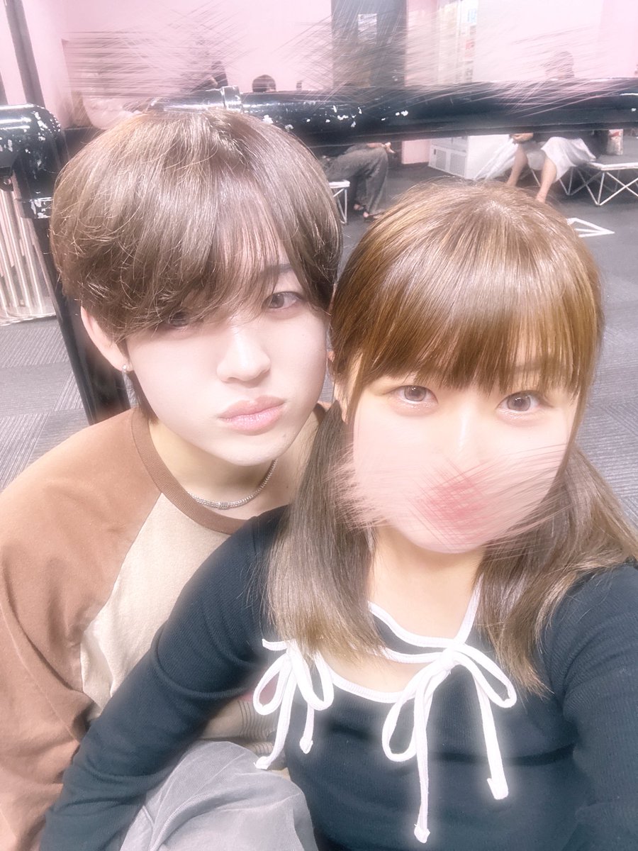sukidayo_02's tweet photo. やっぱこれじゃん生涯オタク＞ω＜✌🏻✩ https://t.co/lmbJe8dyb4