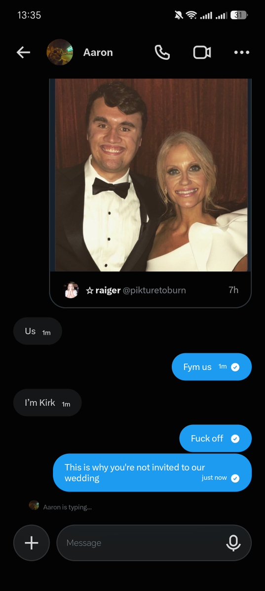 naoyaskid_wife's tweet photo. Aaron really is the guy nobody invited 😭 https://t.co/DDApI5GHLf
