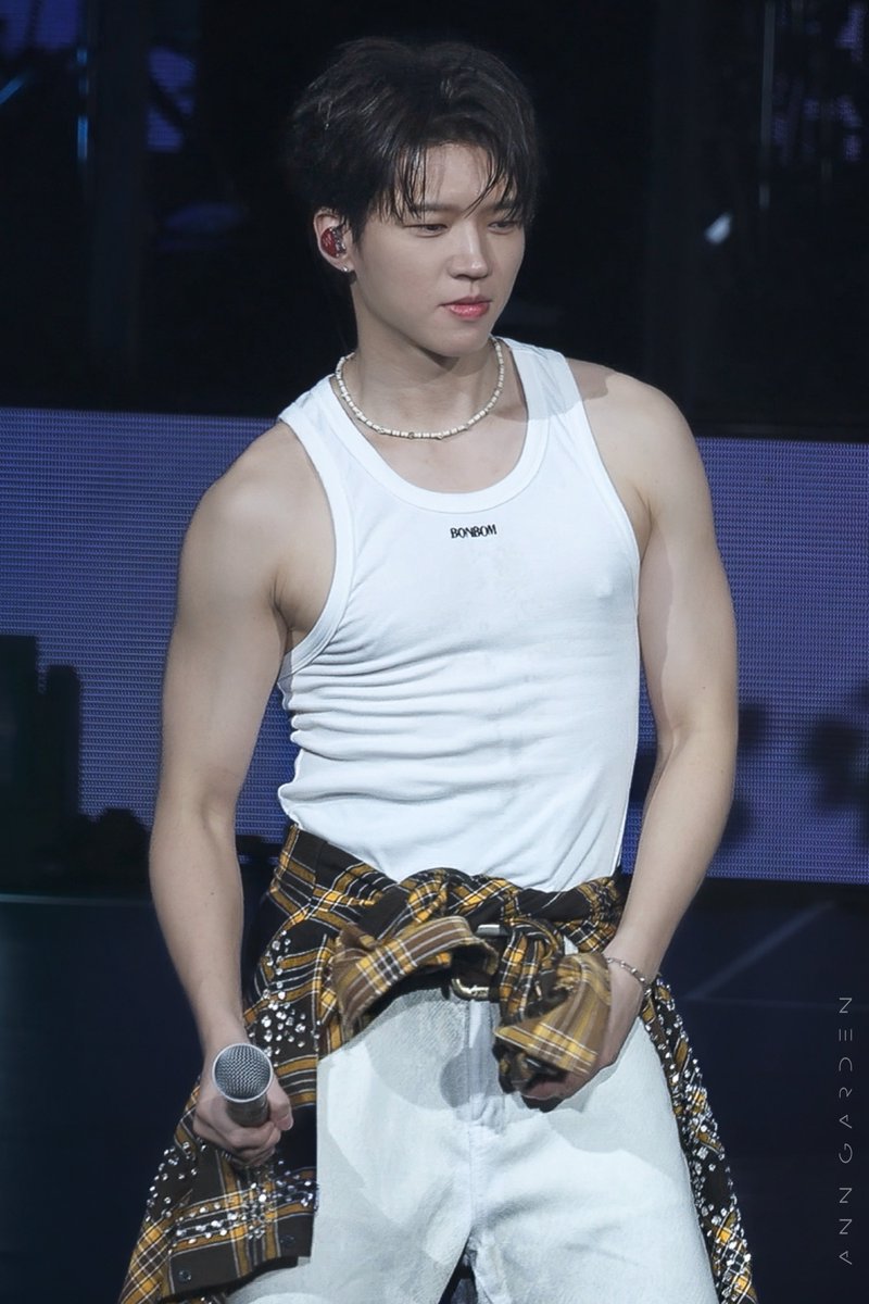 anngarden_wh's tweet photo. 260905 무한대집회V 마카오     
#인피니트 #INFINITE 
#남우현 #우현 #NAMWOOHYUN https://t.co/ptdd3ApFbx