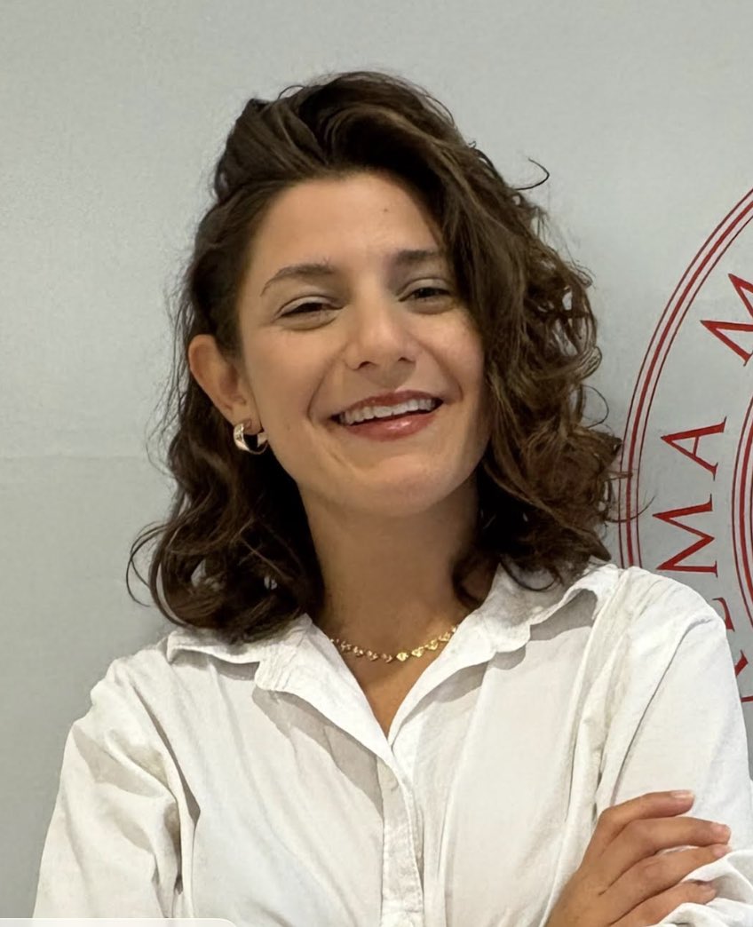 RedPolitologas's tweet photo. Bienvenidas a la @RedPolitologas 

➡️ Sofía Torres, #Argentina 
➡️ Ivonne Villegas Lagunes,  @Vilivonne9, #México
➡️ Andrea de la Barrera Montppellier, #Chile
➡️ Lucia Ibarra Ortiz, #México 

#NoSinMujeres #Somos1029 https://t.co/YokuzUDg68