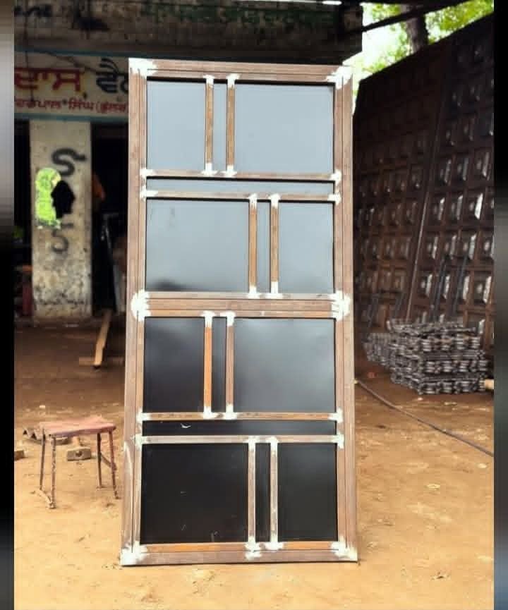 StenioArt's tweet photo. PORTES MÉTALLIQUES SUR MESURE 

 Élégance, solidité et sécurité réunies en un seul design.
Votre porte, notre savoir-faire.

 Contactez STÉNIO ART pour votre commande sur mesure.

+509 41 47 8200 WhatsApp / 44 44 9679
E-mail : stenioart74@gmail.com https://t.co/1Q4lt4LXu5