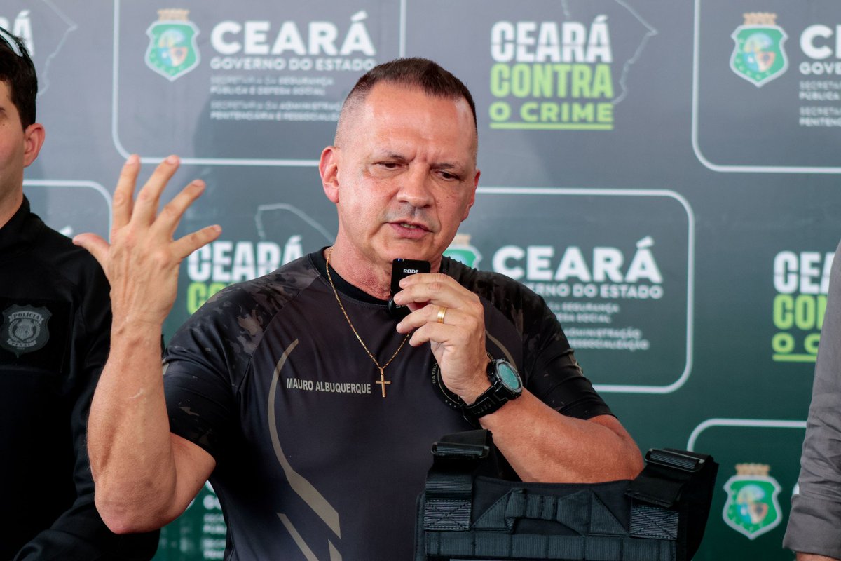 opovo's tweet photo. Mauro Albuquerque processa Ciro após fala sobre tornozeleiras | Vertical (@CCMazza)
https://t.co/gJu8B8cf4r
 
Secretário da SAP rebateu acusação do ex-ministro sobre monitoramento de tornozeleiras eletrônicas no Estado https://t.co/cAdVyZsug7