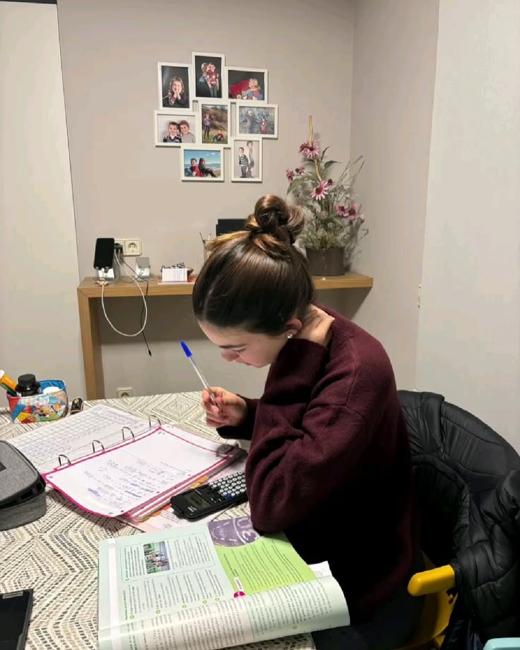 islaboards's tweet photo. Study so hard that you never have to introduce yourself. https://t.co/LkgpR9YOPU