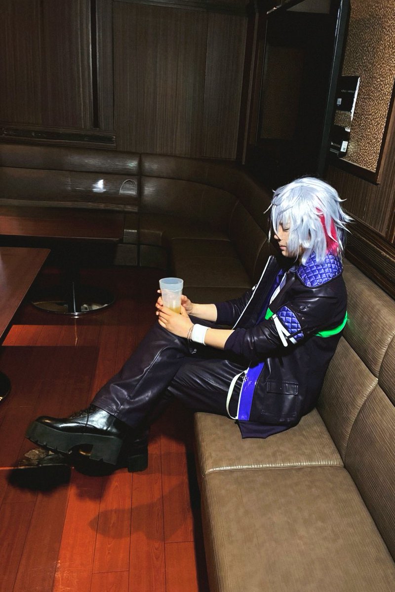 junariko0's tweet photo. ⚠︎︎🌈🕒cosplay
*.·┈┈┈*.·┈┈┈*.·┈┈┈*.·┈
     閉店後、親友と。
*.·┈┈┈*.·┈┈┈*.·┈┈┈*.·┈
 #ぬくもりの乙女 https://t.co/aw4PDahuSo