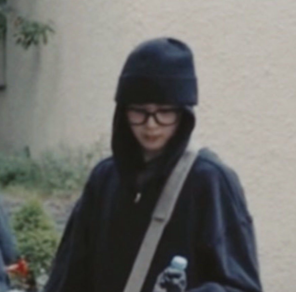 jimsgallery's tweet photo. jimin wearing glasses (cutever) https://t.co/m1pU6NYUqC