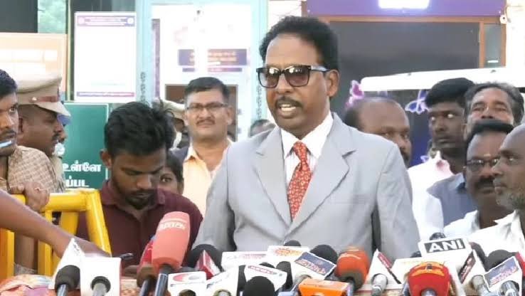 singampattian's tweet photo. மிசா சட்டத்தில் ஸ்டாலின் கைது செய்யப்பட்ட போது வாயில் மிதி வாங்கியது உண்மை தான்.. அவரது ���ோண வாய் தான் அதற்கு ஆதாரம் - பிரபல மனித உரிமைகள் ஆணைய உறுப்பினர் கண்ணதாசன் பேட்டி https://t.co/Zo41iQajcT