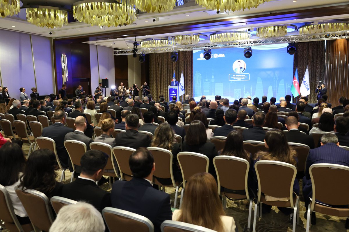 Tika_Turkiye's tweet photo. 🇹🇷🇦🇿 Resmi temaslarda bulunmak üzere can #Azerbaycan’ın başkenti Bakü’de bulunan Başkanımız @Abdullah_Eren, Azerbaycan Uluslararası Kalkınma Ajansının (AİDA) 15. kuruluş yıl dönümü vesilesiyle düzenlenen etkinliğe katıldı.

Etkinlik kapsamında, Azerbaycan Dışişleri Bakanı Sayın Ceyhun Bayramov’un teşrifleriyle Başkanımız @Abdullah_Eren ile Azerbaycan Dışişleri Bakan Yardımcısı Sayın Yalçın Rəfiyev arasında iş birliği protokolü imzalandı.