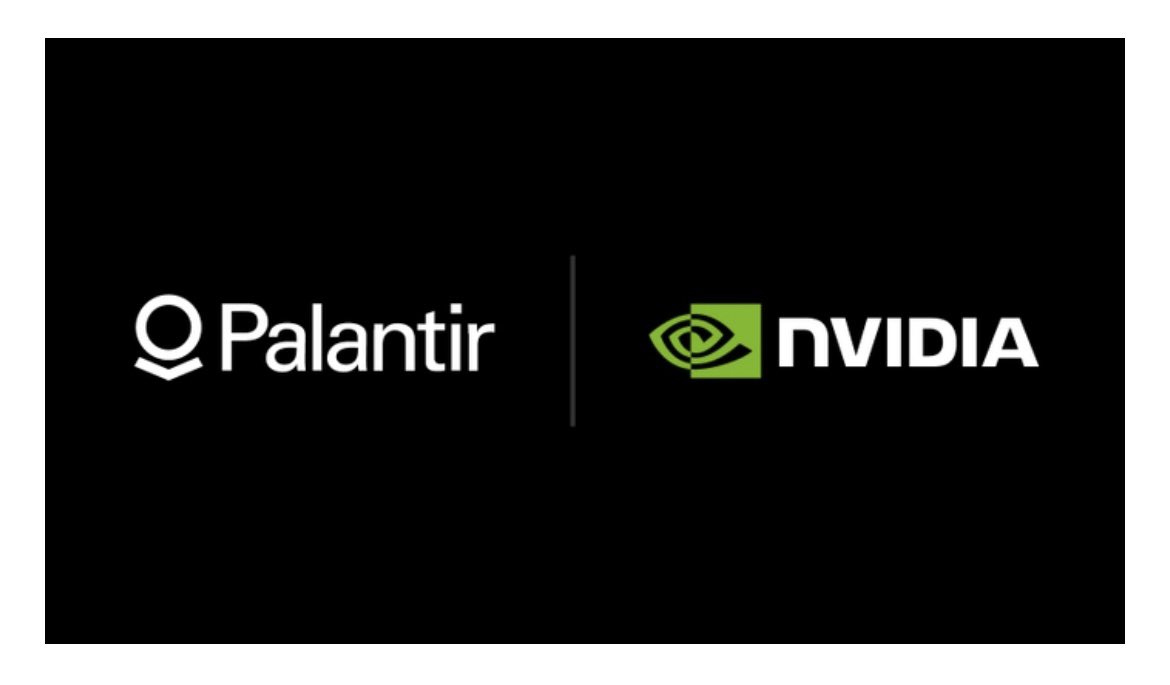FIREUSAMQ's tweet photo. 【 $PLTR × $NVDA 】NVIDIAの超複雑なサプライチェーンをパランティアが支える！💥
NVIDIAと共同で、最高レベルの機密を守りながら供給網を最適化する「新AIシステム」を発表🔥
まずはNVIDIA自身の超複雑な生産ライン（1ラック約130万個のパーツ管理）で導入開始！世界中の企業のサプライチェーンを支えるプラットフォームへ進化。
「Palantirの真価」が、AI時代の覇者NVIDIAの生産現場で証明される大きな節目！
#PLTR #NVDA #Palantir #AI