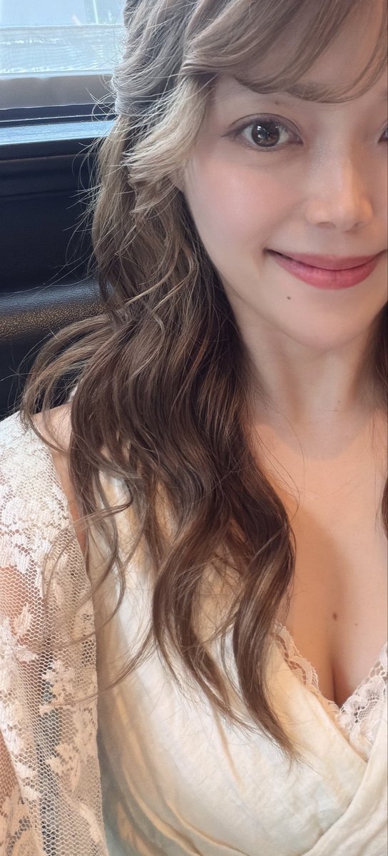 akacha0201's tweet photo. オデュッセイアが最高でトロイ見返してメイクと髪やりたくなったから真似した！
アイシャドウはQoo10メガデビューの
チェリーエプ　宝枕綺夢３色アイシャドウ
天才的に可愛いすぎん？！
メガデビュー記念で30%割クーポンと
9/15 20:00からQoo10ライブあるよ！
PR
#cheeryep #megadebut #メガデビュー https://t.co/lWJ05EQ9Au