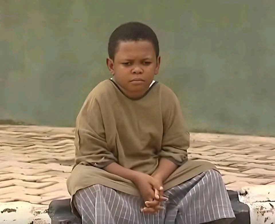 queen_rayo_'s tweet photo. How do I hit 1000 followers before the end of today ? 😒🤔😒 Watin be the secret really.... 🤦 Omor!!! https://t.co/QuvqCc7r7h