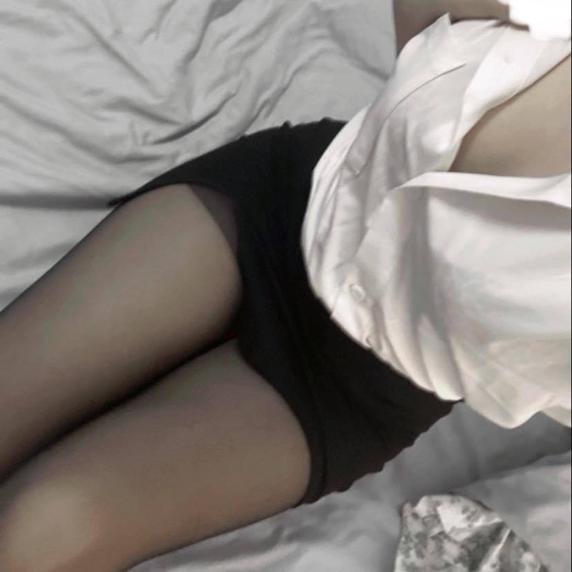 GaryMunson06's tweet photo. OL女孩早上上班這麼正經 晚上竟然這麼反差
這個身材這個蜜桃臀讓男人為之瘋狂～～

#轉發私訊找我領取完整影片
#OL
#反差
#高領

♡完整影片📸 :https://t.co/lWraJ98C7y
♡防走丟備用一定要加:https://t.co/KAF01D1PyE

♡頂級門路喝茶約妹 :https://t.co/22Ani9IKNf https://t.co/X1Z2eJU1k4