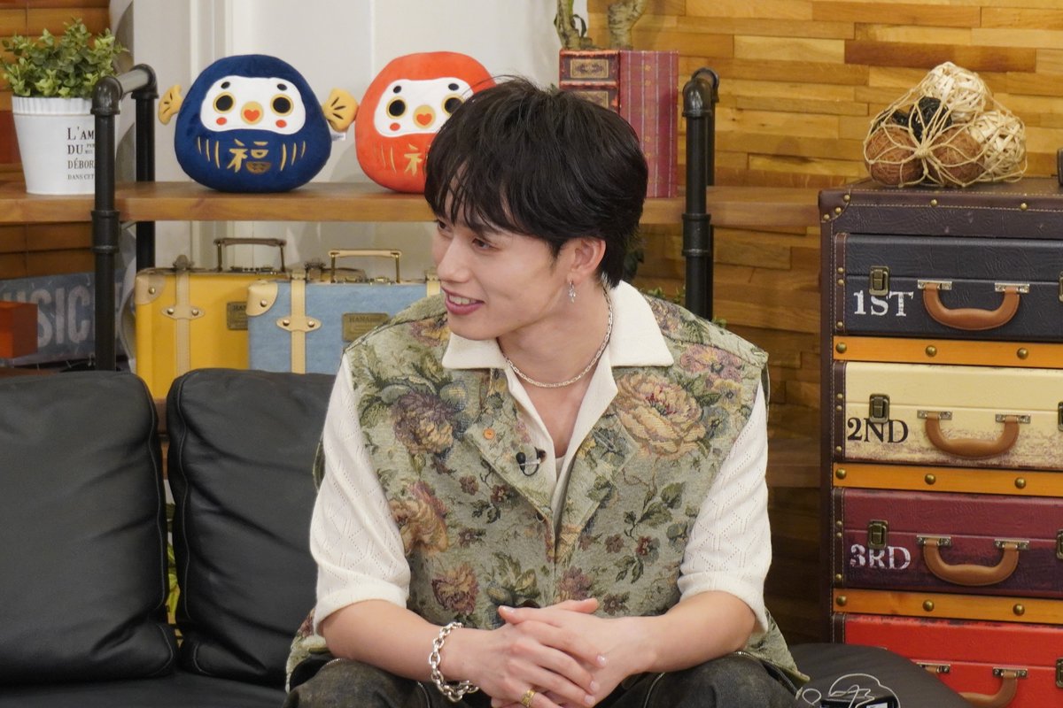 4ch_KRY's tweet photo. #同郷ラブストーリー 
ニコニコ！真剣に！
7人の恋の行方を見守る
#マサヒロ さん ( #超特急 ) 🍚🤎
@sd_bt 🚄 https://t.co/5744XaDdUo