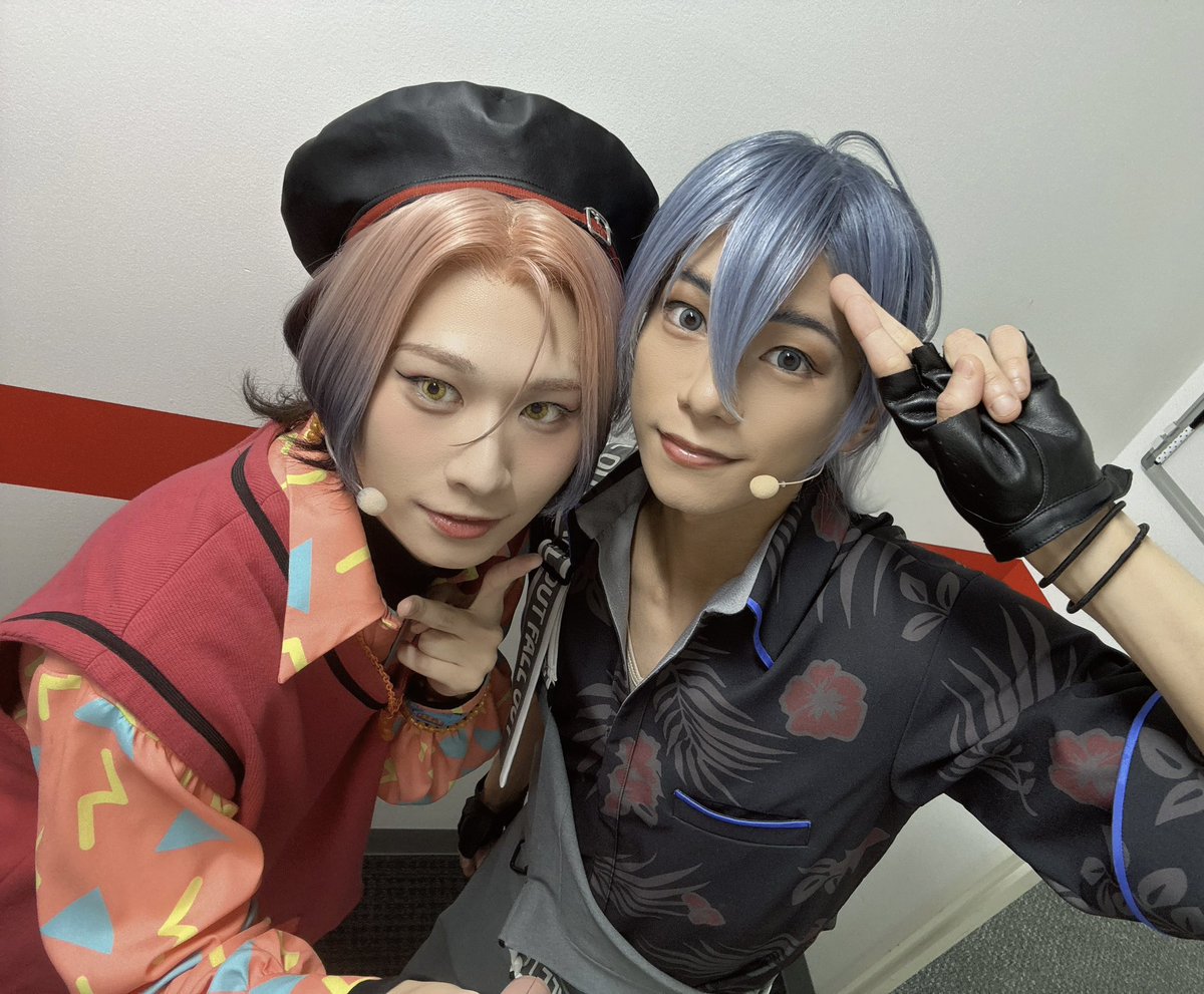 nattu515's tweet photo. Omotenashi Stage『18TRIP』
-R1ze＆Ev3ns-
本日もご来場ありがとうございました✈️

#おもステ https://t.co/nTN6wAZ5E1