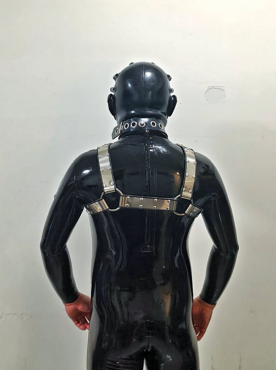 shaner0313's tweet photo. 束缚+呼吸控制，被抱脸虫禁锢，口腔被填满，鼻管插进肺里……
@smitizen
#smitizen抱脸虫 https://t.co/VWc8oHMdo1