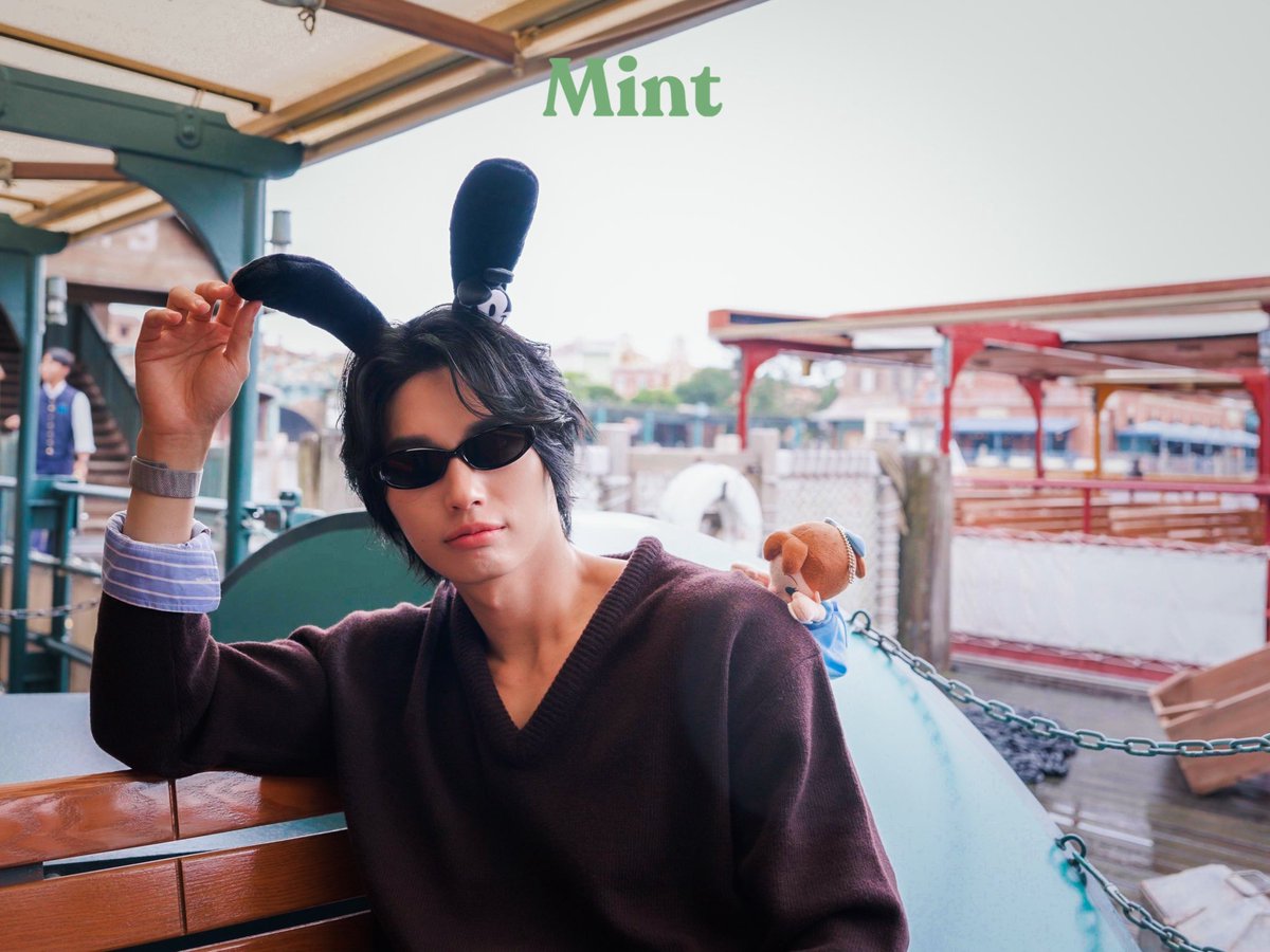 mintmag_th's tweet photo. ทัวร์พี่วิน! #MintReports เสิร์ฟความหล่อของหนุ่ม #วินเมธวิน พา 20 Licky Fans ไปตะลุยผจญภัยที่ Tokyo DisneySea กับกิจกรรม “SHISEIDO ULTIMUNE | JOURNEY WITH WIN in TOKYO” โดยไกด์ ‘รุ่นพี่วินนำทัวร์พาแฟนๆ ผู้โชคดีนั่งเรือชมวิว Tokyo DisneySea ไปพร้อมๆ กัน 💚

#JourneywithWIN 
#ShiseidoUltimune 
#FastSlowFree  
#ShiseidoThailand 
#winmetawin 
#MintMagTH