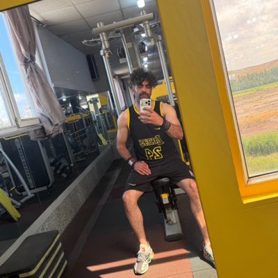 kiumarsshahi's tweet photo. #NewProfilePic https://t.co/toTcKMhzI8