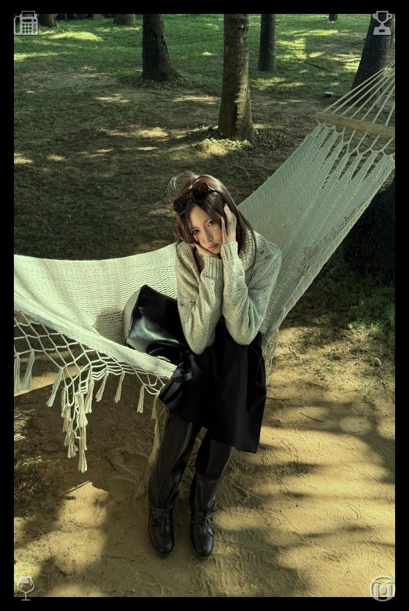 yuuna0729's tweet photo. 🤥Cozy socks inside footwearThey exchanged another kiss, and afterward Jax held her car door open. "I'll message you tomorrow, alright? We can figure out our next photography outing—perhaps head to the beach and snap some selfies on the sand." https://t.co/R53TFh9PeS