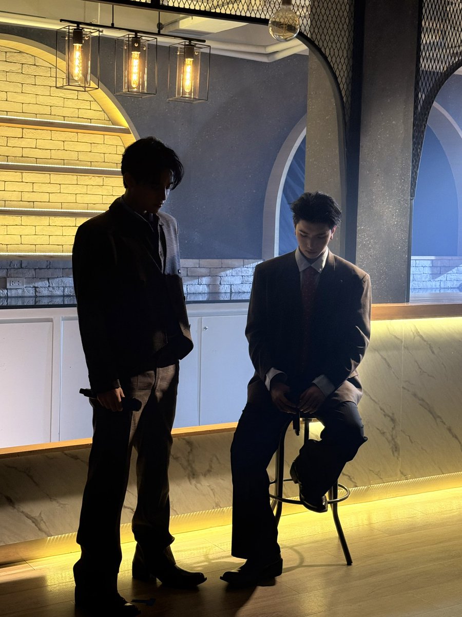 clo_ver_riser's tweet photo. เปิดไฟแล้ว เปิดใจให้ได้ยังคับบบบ😎🍀

#BarcodeKeen_CoverProject
🔗 YouTube : RISER MUSIC
https://t.co/qBOyUr9IU7

#CLO_VER
#RISERMUSIC https://t.co/sbAz4iHfzh