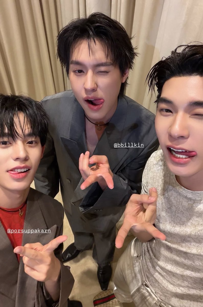 thatbokbakz's tweet photo. อยู่กับบิวกิ้น                                     อยู่กับพีพี

/ ประกบเบอร์ใหญ่แบบคาแรคเตอร์ชัดเกินปะ 55555555555555555555555

HUNTER WITH TEETEEPOR
#HUNTERxTeeteePor
— #twnpich ⁕ #porsuppakarn https://t.co/CqwmWioWXG