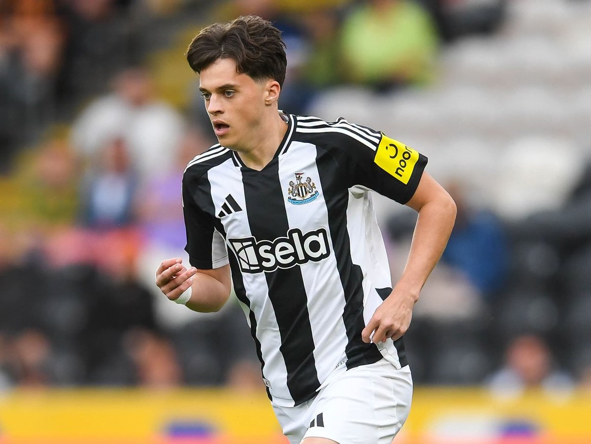 Magpie24_7's tweet photo. 💔🔥 Newcastle United's rising star Johnny Emerson has finally ended a grueling 511-day injury nightmare! 🖤🤍 The 20-year-old winger made his emotional comeback as a substitute for the U21s against Boreham Wood, putting a brutal 17-month spell on the sidelines firmly behind him ⚽

​Emerson’s journey has been pure mental and physical resilience. After undergoing hernia surgery in early 2025, disaster struck just months later when he suffered a devastating ACL tear in October 🏥 The cruel double setback completely erased his entire 2025/26 season, forcing him into an agonising recovery process 🗓️

​Taking to social media, the Scotland youth international admitted it’s been a "long and tough journey" to get back on the pitch 🙌 Joining the ranks of Sven Botman and Emil Krafth in overcoming severe knee damage at St. James' Park, Emerson’s grit and sheer patience have finally paid off 💪 I'm backing Johnny all the way as he fights back to his best! 🔥

#NUFC #NUFCNews #Newcastle #EPL