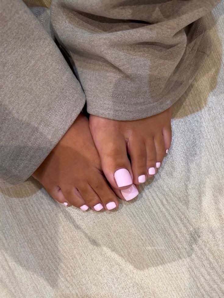 ToesCoinSOL's tweet photo. my favorite pink https://t.co/9qa2vM2VI8