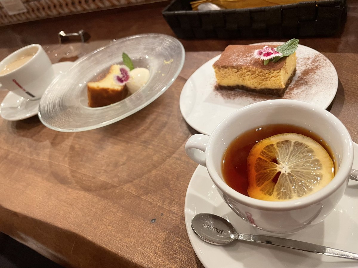 e1017r's tweet photo. トレーロタケウチ🍷茶屋町

withまっすー🩵(*˙˘˙)人(˙˘˙˶)
前から行きたかったお店
全部美味しい✨️😭

定期女子会楽しかったです！！👸
福岡遠征たのちみ！！ https://t.co/tpqWM5uUot