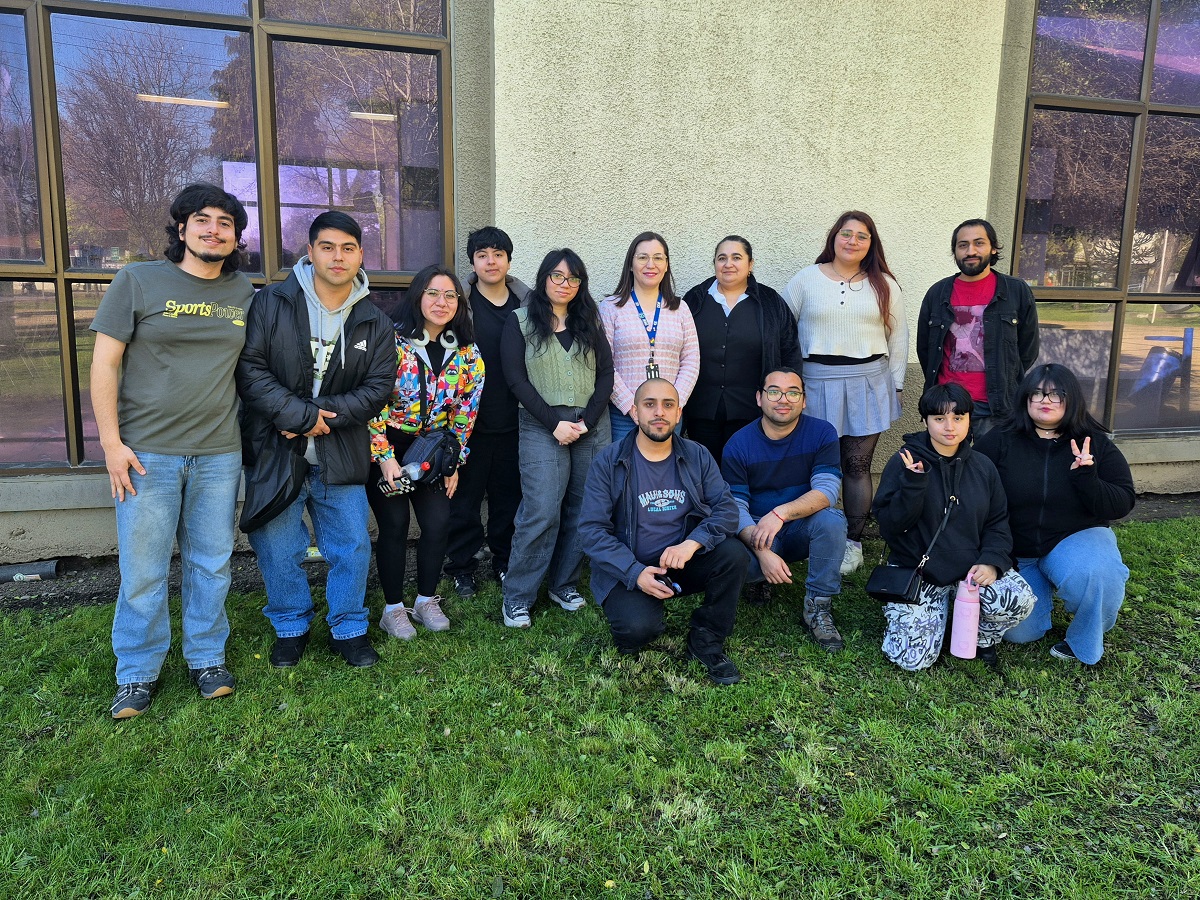 ubiobiochile's tweet photo. Programa de Diversidad e Interculturalidad Estudiantil Kuykuytun organizó taller de cocina Aymara
https://t.co/hiHc0YyFvG https://t.co/K5tHLAgQhL