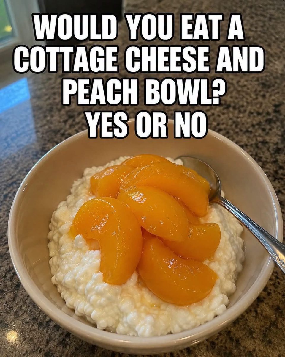 lady_valor_07's tweet photo. Would you eat a cottage cheese and peach bowl 🍑 
The peaches would make it a lot easier for me https://t.co/Pb1GJq0n39