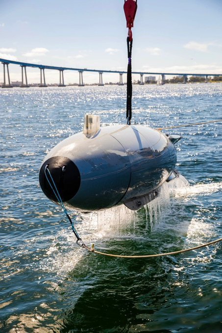 mkazemi2026's tweet photo. Iran's hunt for an advanced American submarine showed the world the inferiority and incompetence of the American Navy.
#StraitOfHormuz
#Dive_LD https://t.co/N9Ngnx5sUE