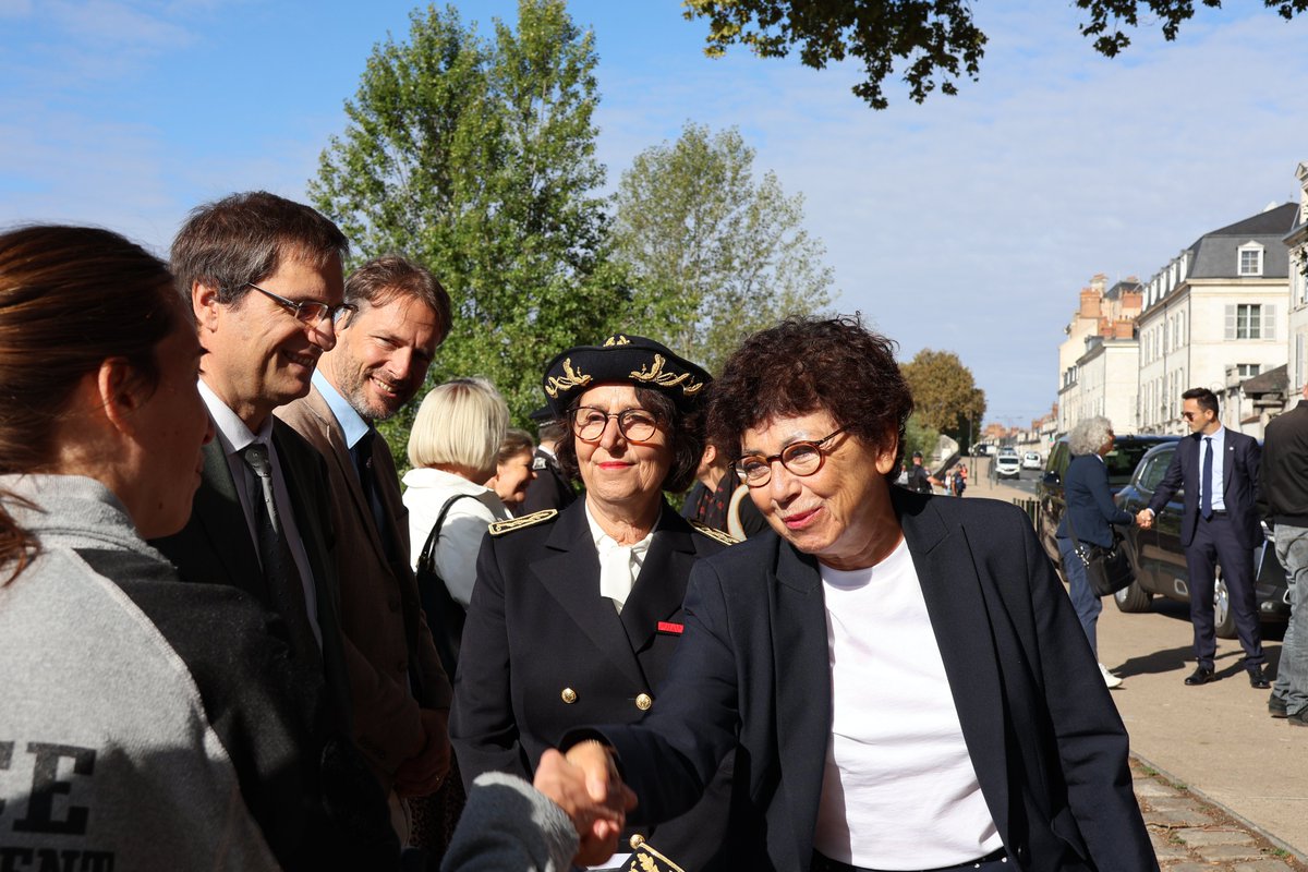 Image de Préfet Centre-Val de Loire et Loiret - Hier, Monique Barbut, Ministre de la Transition écologique, de la  Biodiversité et des négociations 